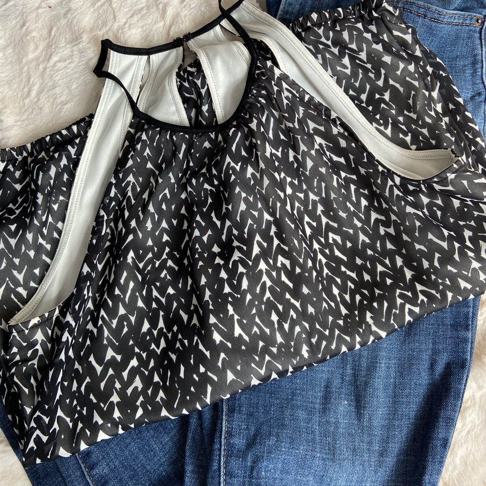 Express Women's Black and White Blouse - cool back details/cutouts